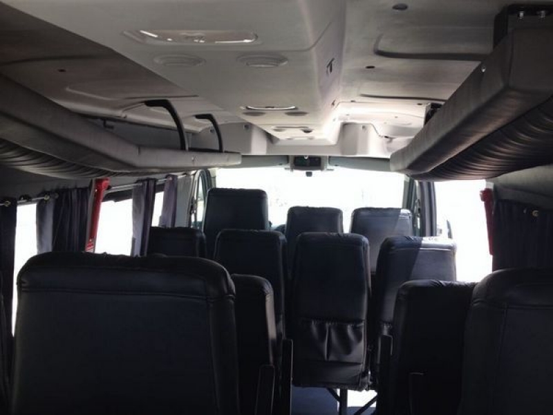 Family19 na Vila Prima - Locação de Vans para Viagens